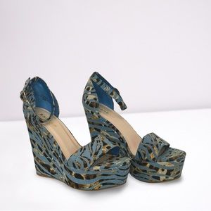 Bamboo Zebra Print Denim Wedge Heel. Size 7
